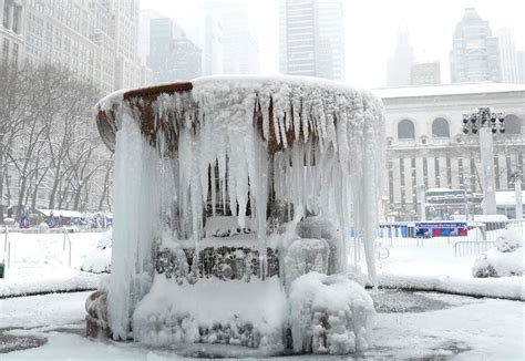 PHOTOS: Nor’easter Dumps Snow on NYC, Tri-State – NBC New York