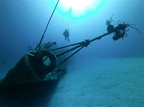 M/V Keith Tibbetts wreck on Cayman Brac | Cayman brac, Cayman, Diving