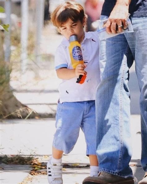 Los paparazzi lograron fotografiar al hijo ya crecidito de George y ...