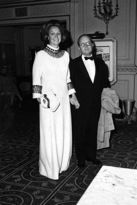 17 Cool Photos From Truman Capote’s 1966 Black & White Ball | Truman ...