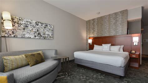 Spacious Hotel Rooms | Courtyard by Marriott Concord