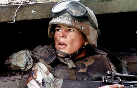 Josh Hartnett as Matt Eversmann in Black Hawk Down - Josh Hartnett ...