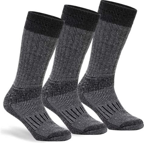 The Importance of Moisture Wicking in Winter Socks