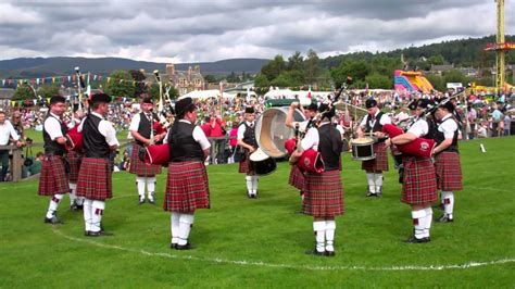 Kinross and District Pipe Band Highland Gathering Crieff Perthshire Scotland August 19th - YouTube