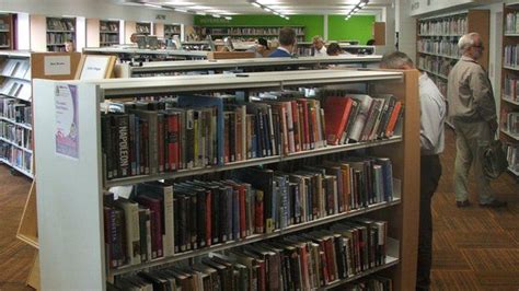 Suffolk overdue library books are worth £529,000 - BBC News