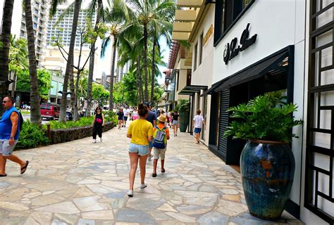 Waikiki Aquarium - a popular Honolulu Attractions