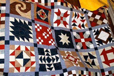 7 Stunning Sampler Quilt Patterns | Craftsy