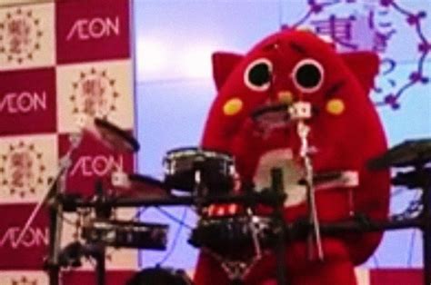 Adorable Japanese mascot drummer plays some serious death metal beats to children’s songs ...