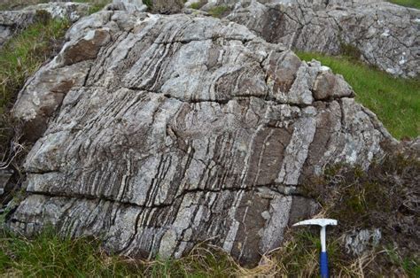 Lewisian Gneiss © Robert Stalham :: Geograph Britain and Ireland