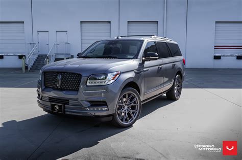 LINCOLN NAVIGATOR - HYBRID FORGED SERIES: HF6-4 - Vossen Wheels