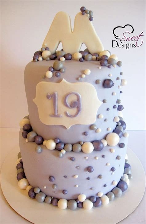 19th Birthday Cake | Party cakes, 19th birthday cakes, Birthday cake