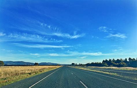 Victoria's stunning Macedon Ranges | Natural landmarks, Country roads, Macedon ranges