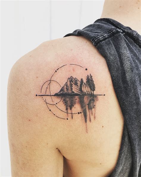 Geometric mountain tattoo | Geometric tattoo, Tattoo designs, Trendy tattoos