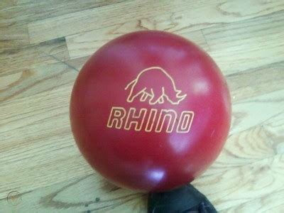 14lb Brunswick Red Rhino Bowling Ball | #287180968