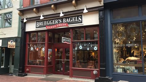 Bruegger’s Bagels Menu With Prices [Updated July 2024]