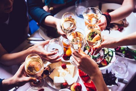 Cheers to Toasting Traditions | MO Wine