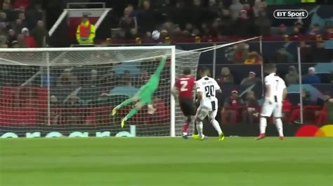 Cristiano Ronaldo denied goal on Manchester United return by brilliance ...