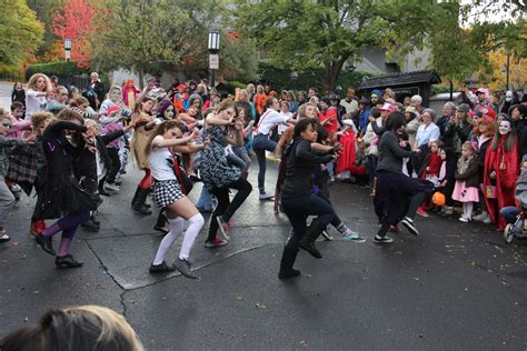 Ashland Halloween Parade Photos – The Siskiyou