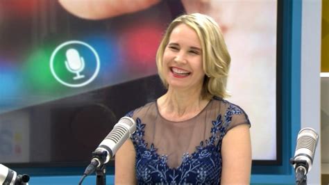 The voice of Siri visits the AM Show | Newshub