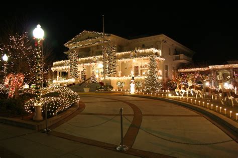 Governor's Mansion Christmas – Around Carson