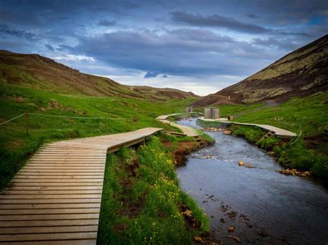 Reykjadalur Hot Spring Hike | The Ultimate Guide – Iceland Travel Guide