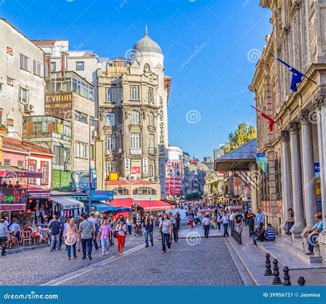 Istanbul Old Center City Life Editorial Photo - Image of dome, city ...