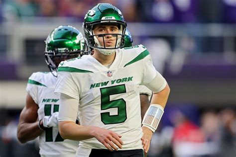 Former Jets QB Mike White signs two-year deal with rival Dolphins: reports – New York Daily News