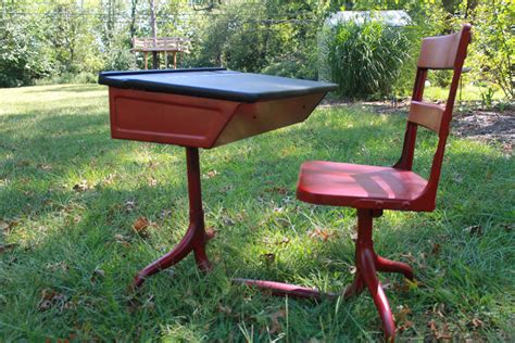 sassafras: vintage elementry desk :: furniture makeover