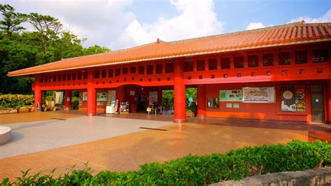 Historic Buildings Pictures: View Images of Okinawa World