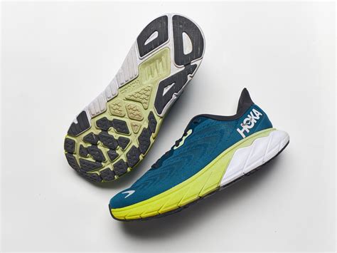 HOKA Arahi 6 Shoe Review | Running Warehouse