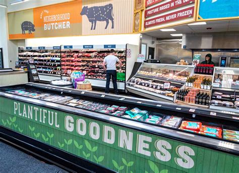 Sprouts Farmers Market debuts new look, part of 20-store expansion – Whittier Daily News