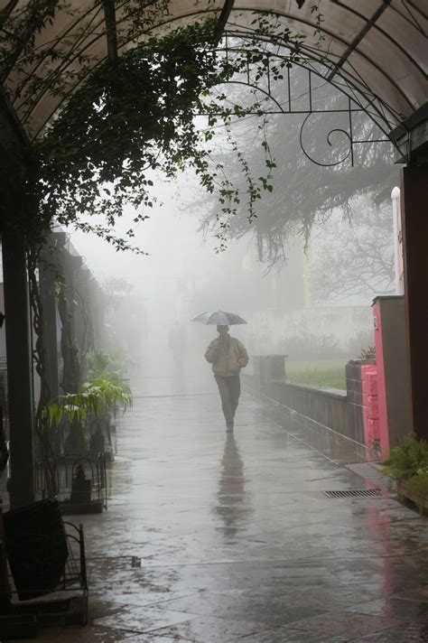 Šta stolica Klasificirati under rain pics Fizika nazvati slajd