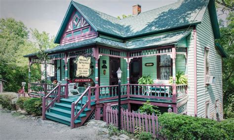 Hidden Springs Bed & Breakfast | Eureka Springs, AR | Arkansas.com