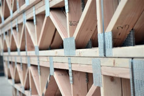 Floor Trusses vs. Floor Joists: Which Are Better? - Zeeland Lumber