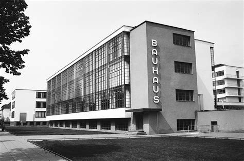 The Lost History of the Women of the Bauhaus | ArchDaily