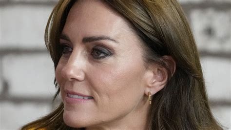 The Touching Story Behind Kate Middleton's Latest Choice Of Earrings