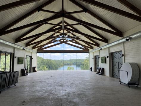 The Barn Smith Lake | Reception Venues - Bremen, AL