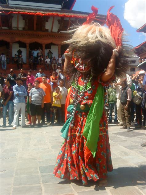 Yadhu's Blog @: The Lakhe Dance