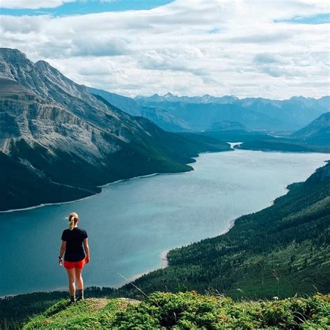 11 Breathtaking Alberta Hikes To Cross Off Your Bucket List This Summer - Narcity North And ...