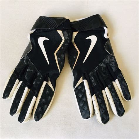 NFL NIKE FOOTBALL GLOVES XL White and black color combination, sturdy ...