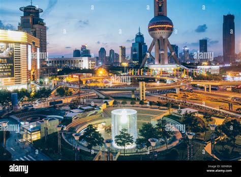 Shanghai Lujiazui skyline at night Stock Photo - Alamy