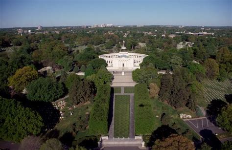 Aerial view of the Tomb of the Unknown Soldier, Arlington, Virginia | Library of Congress