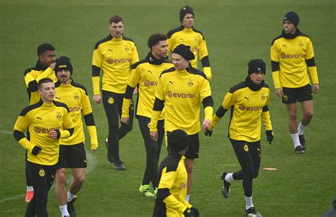 Watch Borussia Dortmund vs Sevilla: Live Stream and TV info