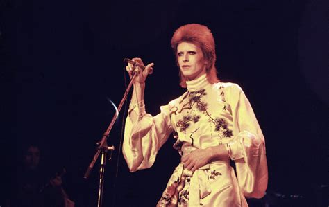 David Bowie’s Aladdin Sane To Be Reissued on Silver Vinyl for its 45th Anniversary - SPIN