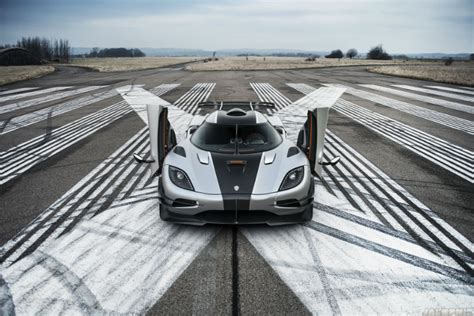 Koenigsegg ONE 1: Cool Car Among Fast Cars ⋆ Beverly Hills Magazine