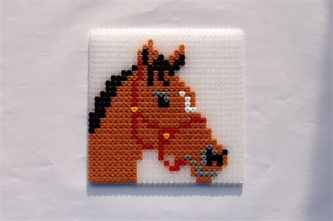 hama perler beads - A horse by: Nina V. Kristensen | Perle, Point de croix, Cheval