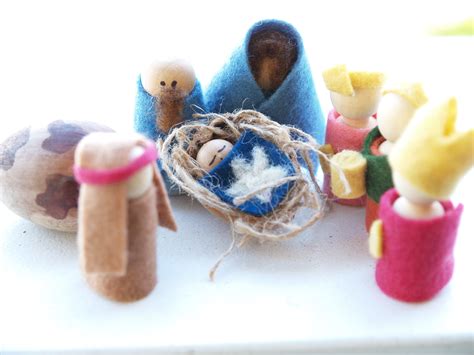 Handmade Felt Nativity Set - The Magic Onions