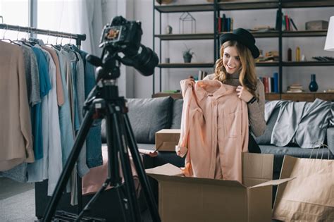 8 Essential Tips For a Youtube Vlogger – Fashion Gone Rogue