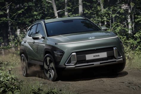 New 2023 Hyundai Kona grows in size with bold EV-led design | Move Electric