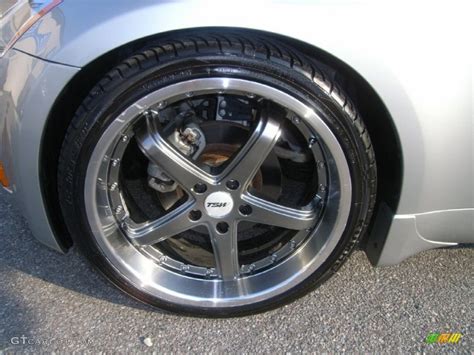 2004 Nissan 350Z Coupe Custom Wheels Photo #50197101 | GTCarLot.com